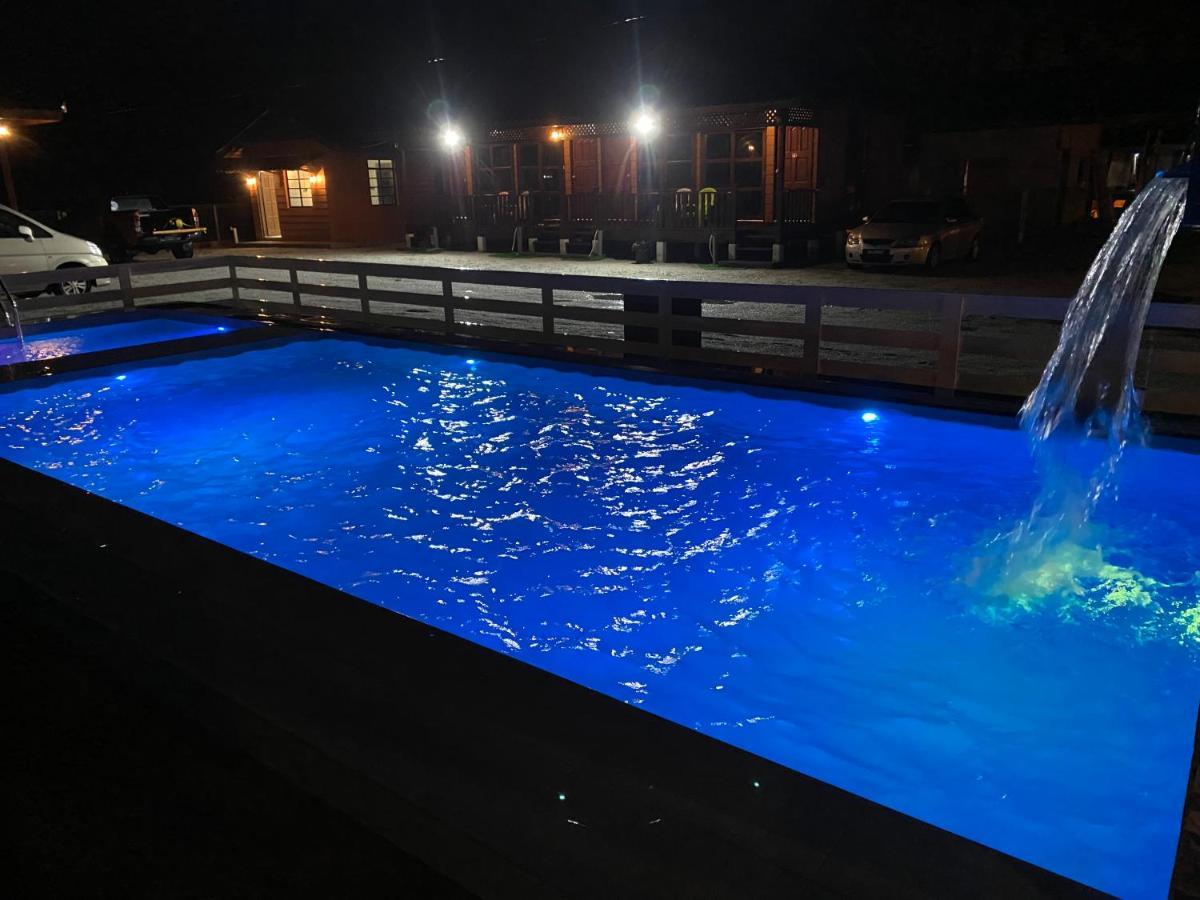 Tts Staycation Chalet Kampung Penarik Kültér fotó